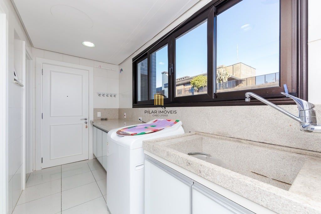Apartamento 4 dormitórios no bairro Bela Vista