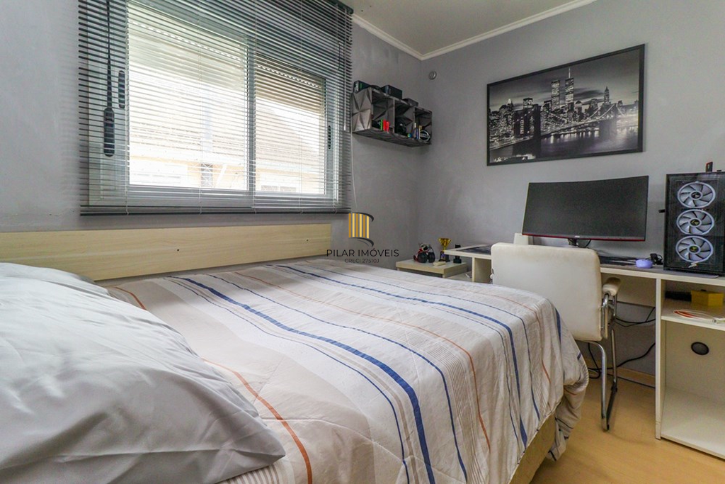 Casa de Condomínio 3 dormitórios no bairro São Sebastião