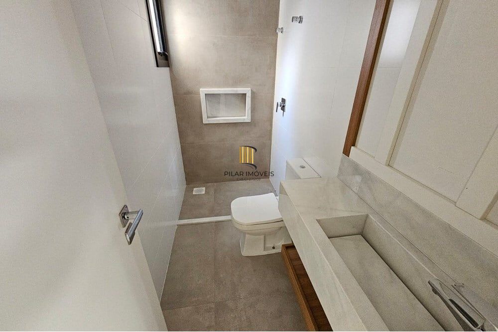 Casa de Condomínio 4 dormitórios no bairro Centro