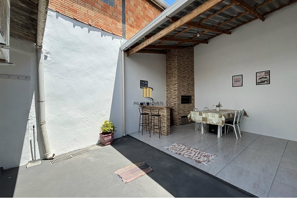 Casa 2 dormitórios no bairro Guajuviras