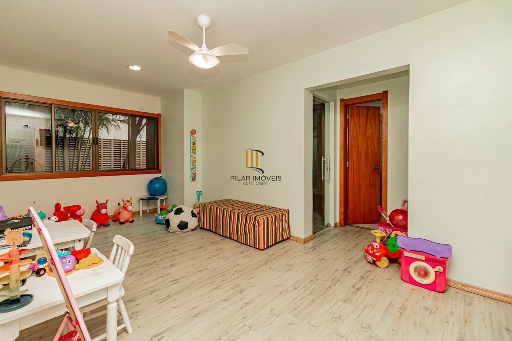 Apartamento 3 dormitórios no bairro Menino Deus