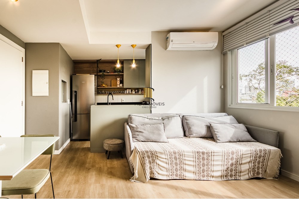 Apartamento 2 dormitórios no bairro Azenha
