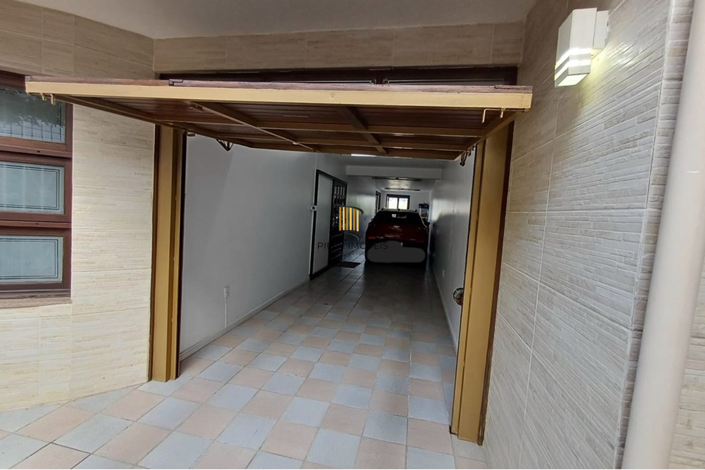 Casa 3 dormitórios no bairro Jardim do Salso