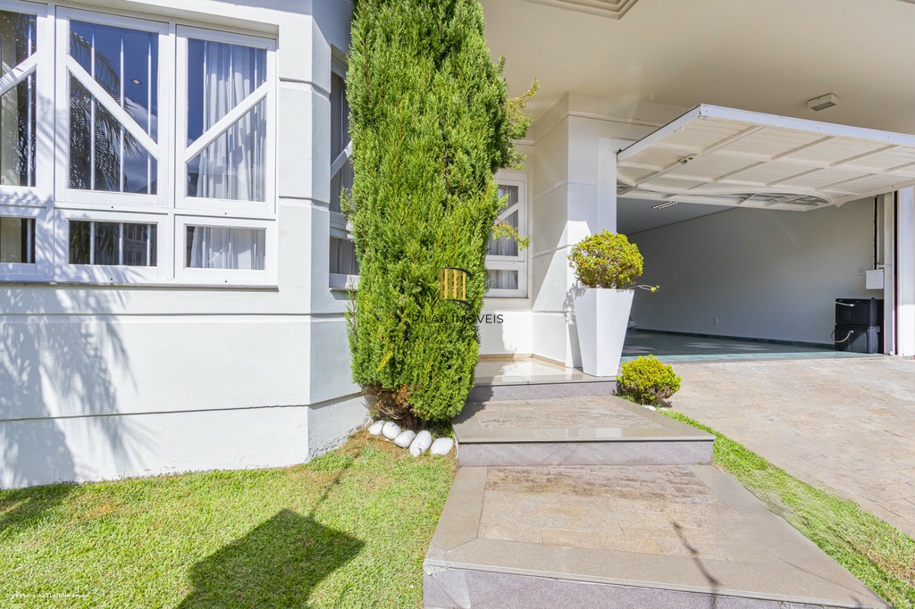 Casa 4 dormitórios no bairro Moinhos de Vento