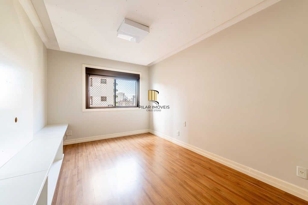 Apartamento 4 dormitórios no bairro Bela Vista