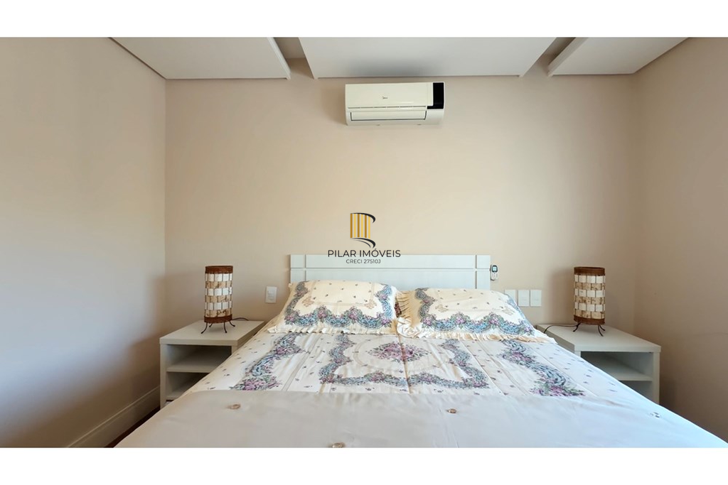 Casa de Condomínio 4 dormitórios no bairro Morada do Sol