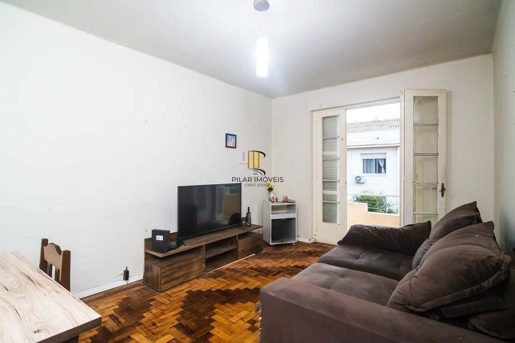 Apartamento 2 dormitórios no bairro Azenha