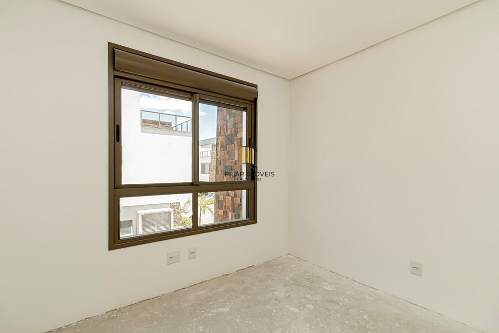 Casa de Condomínio 4 dormitórios no bairro Jardim Itu