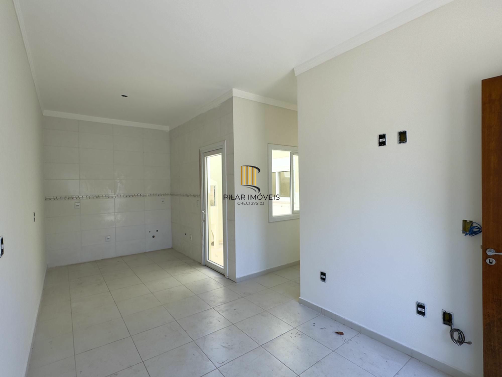 Casa de Condomínio 2 dormitórios no bairro Olaria