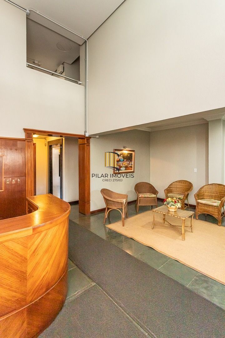 Cobertura 4 dormitórios no bairro Petrópolis