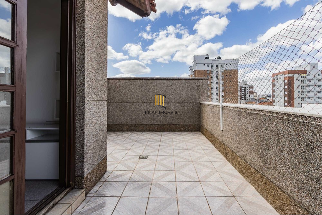 Cobertura 2 dormitórios no bairro Cristo Redentor