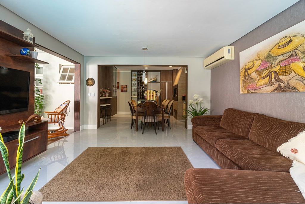 Casa 4 dormitórios no bairro Marechal Rondon