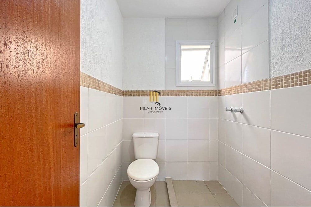 Casa 3 dormitórios no bairro Hípica