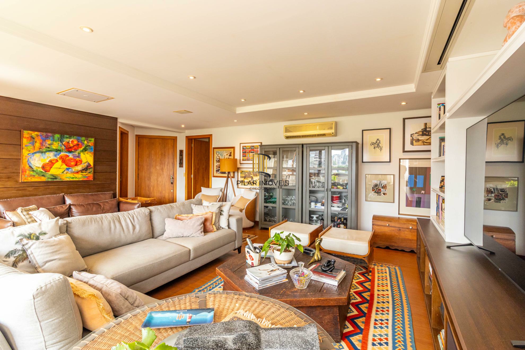 Apartamento 4 dormitórios no bairro Auxiliadora