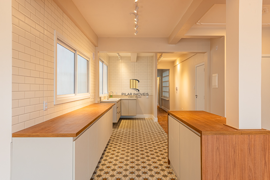 Apartamento 3 dormitórios no bairro Bom Fim