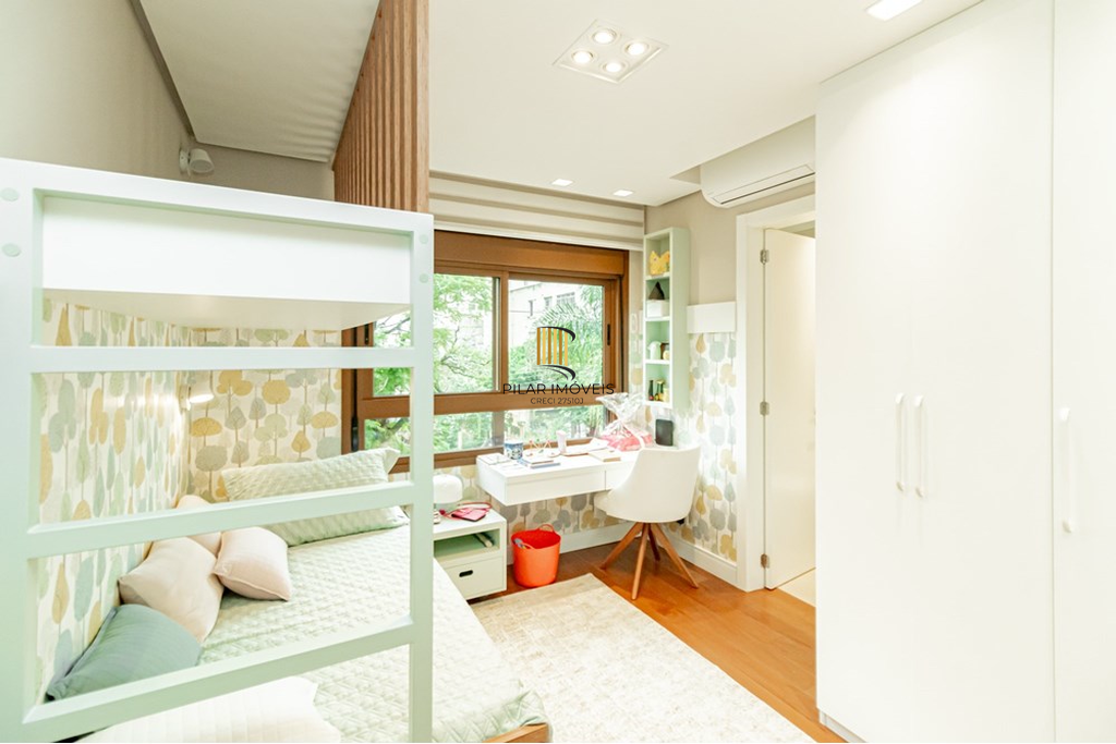 Apartamento 3 dormitórios no bairro Menino Deus