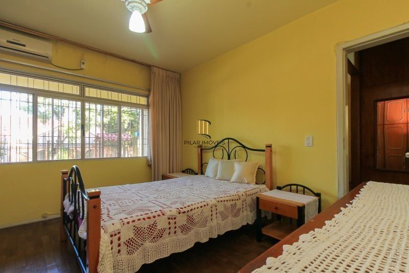 Casa 7 dormitórios no bairro Nonoai