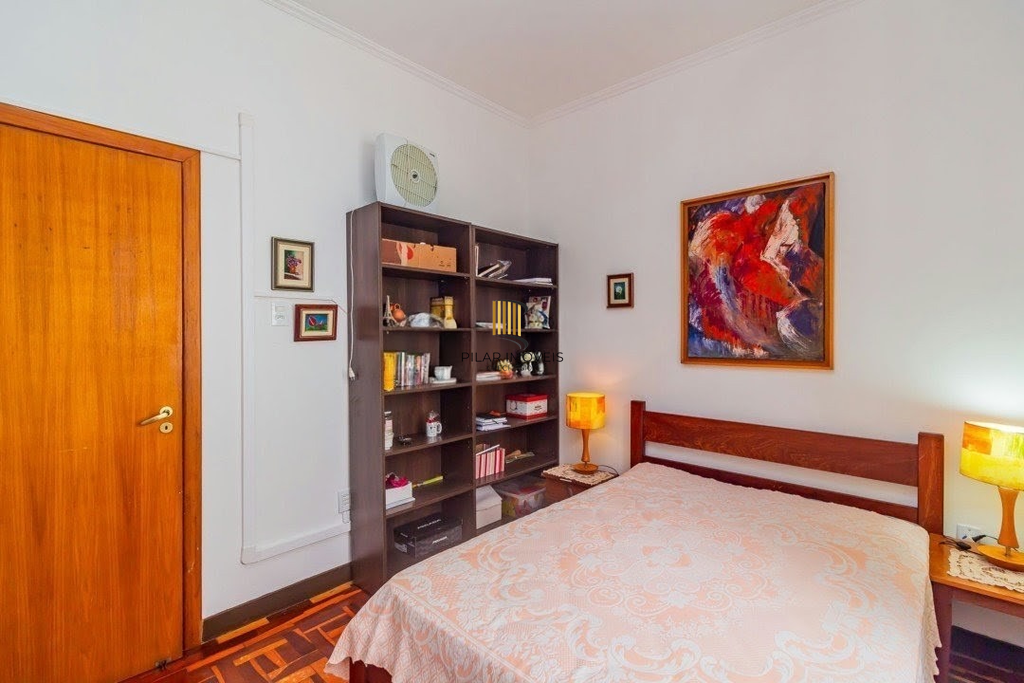 Casa 3 dormitórios no bairro Menino Deus