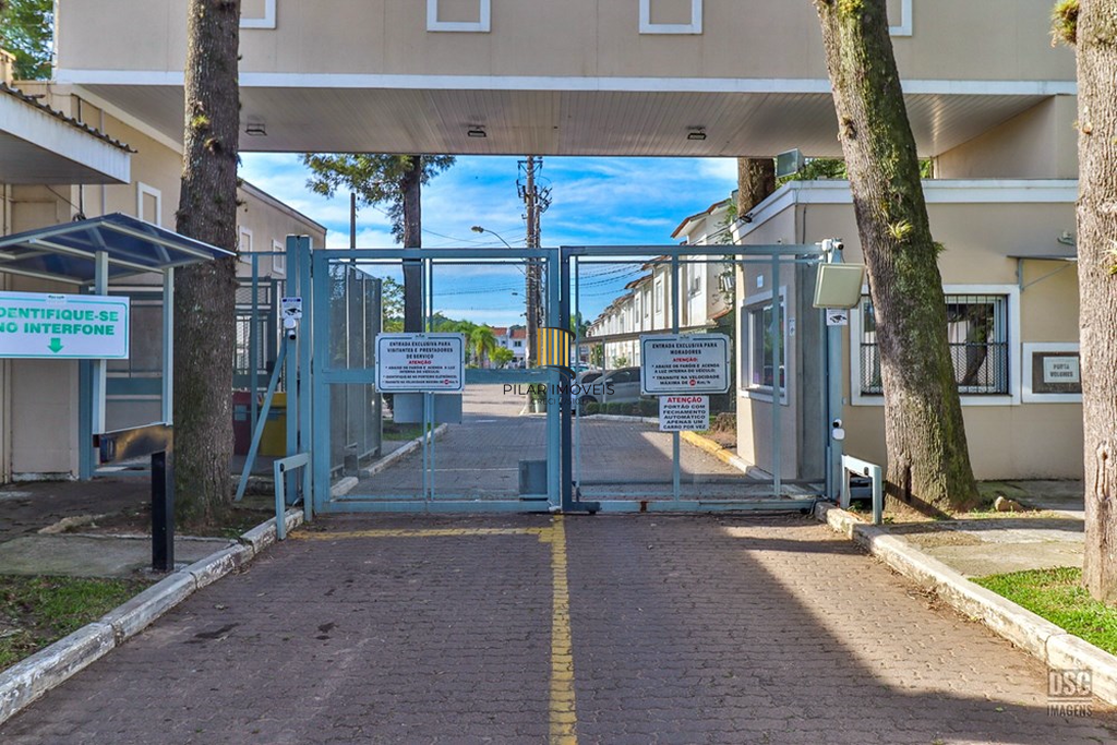 Casa de Condomínio 3 dormitórios no bairro Hípica