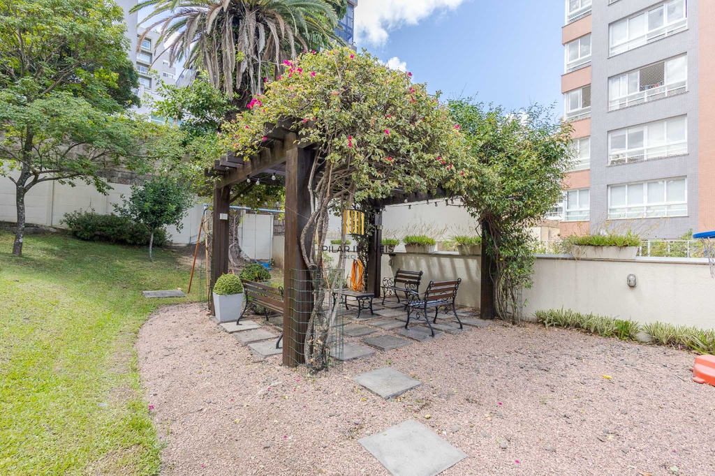 Apartamento 2 dormitórios no bairro Auxiliadora