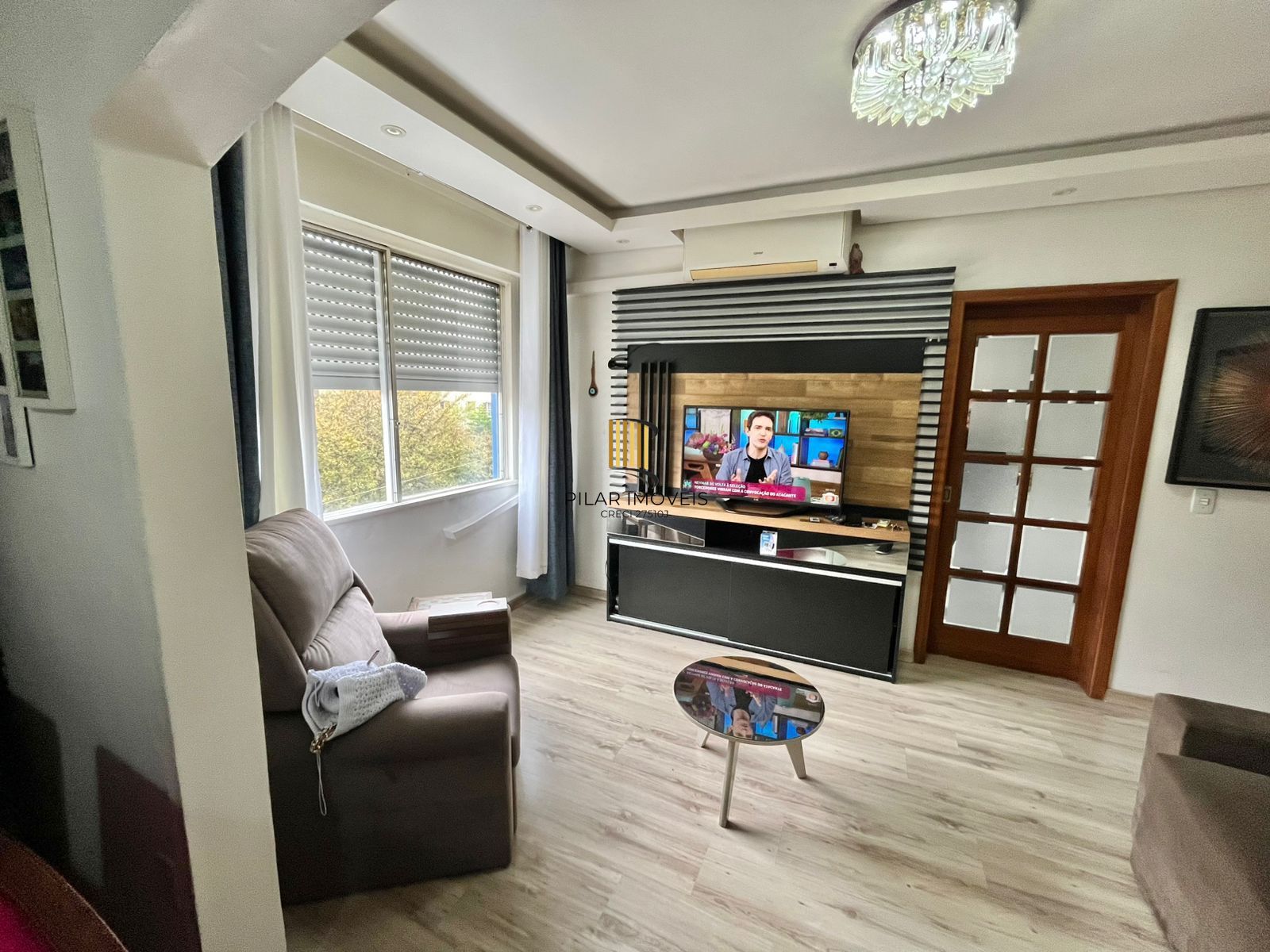 Apto de 02 dorm, mobiliado, transformado em 01 dorm, com vaga no Passo da Areia