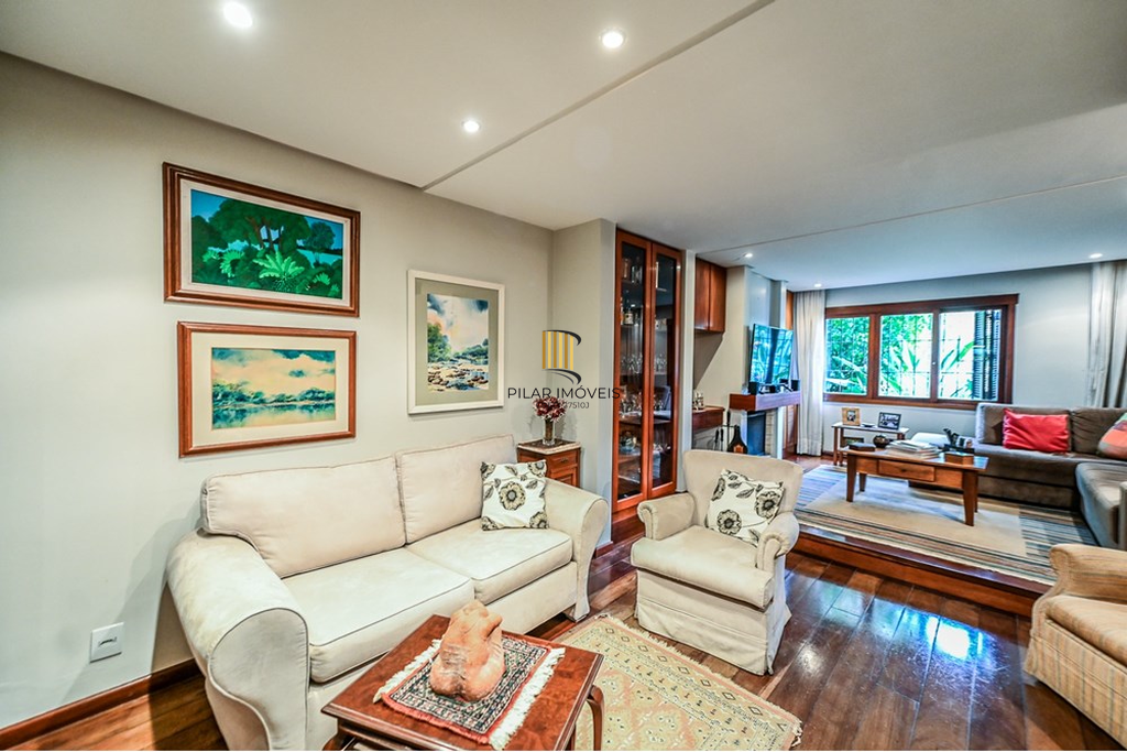 Casa de Condomínio 4 dormitórios no bairro Três Figueiras