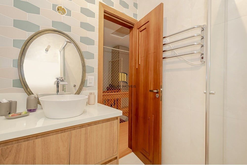 Casa 3 dormitórios no bairro Espírito Santo