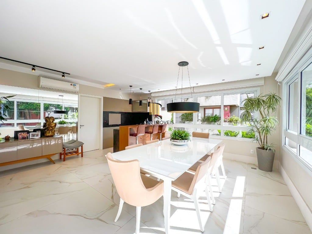 Apartamento 3 dormitórios no bairro Petrópolis