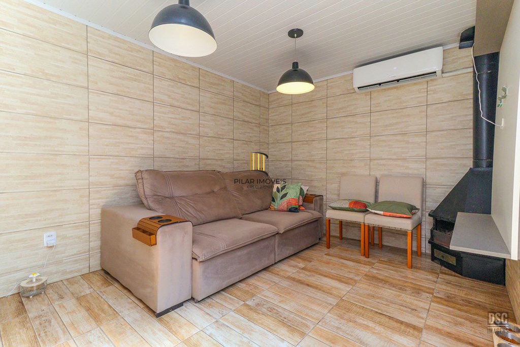 Casa 2 dormitórios no bairro Restinga