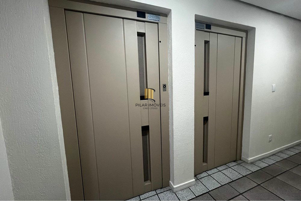 Apartamento 3 dormitórios no bairro Azenha