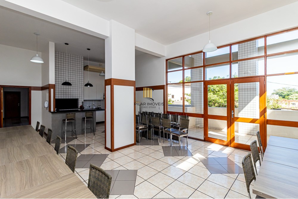 Apartamento 2 dormitórios no bairro Cavalhada