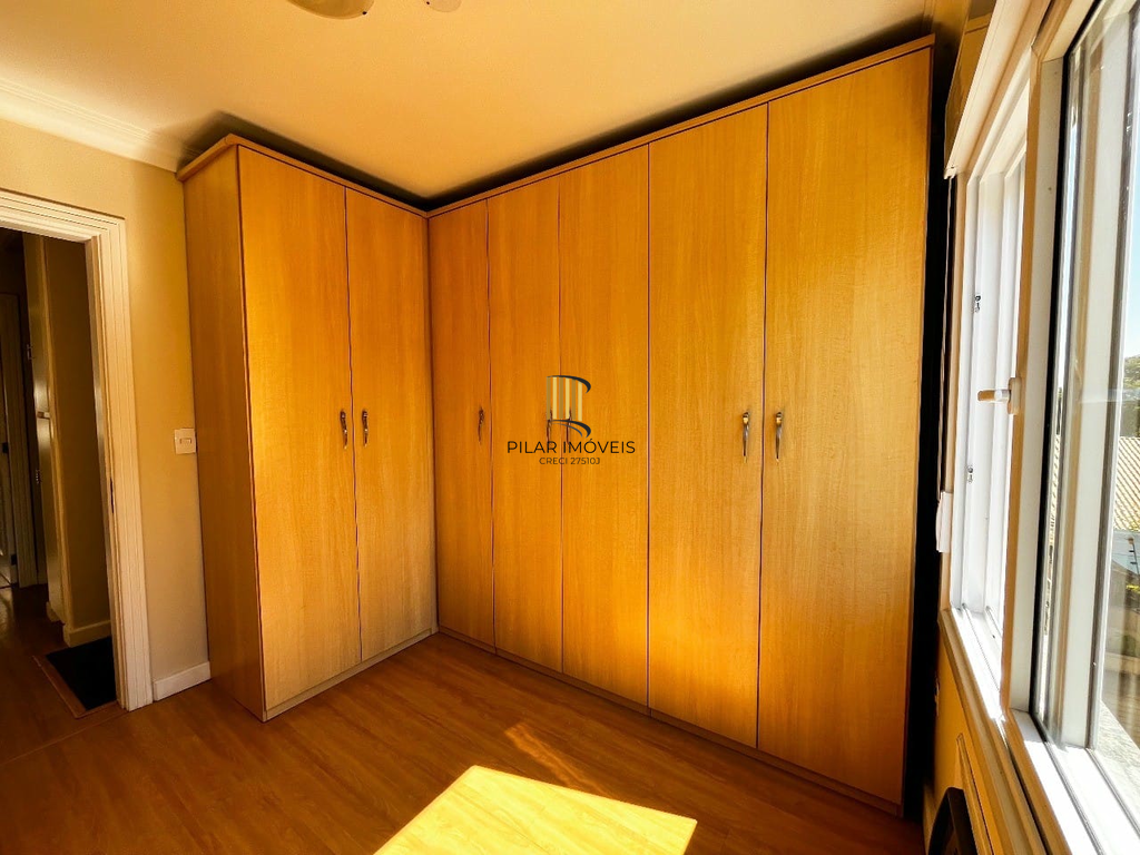 Casa 4 dormitórios no bairro Chácara das Pedras