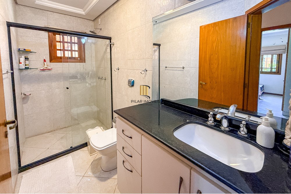 Casa 6 dormitórios no bairro Marechal Rondon