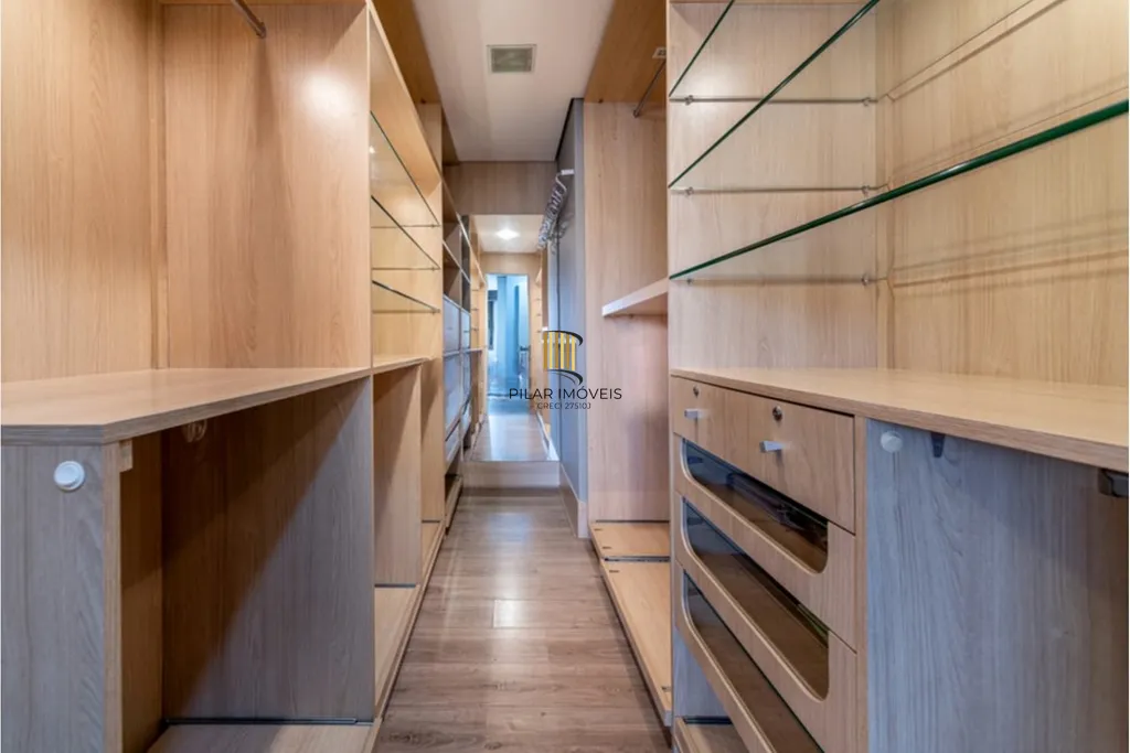 Apartamento 3 dormitórios no bairro Mont Serrat