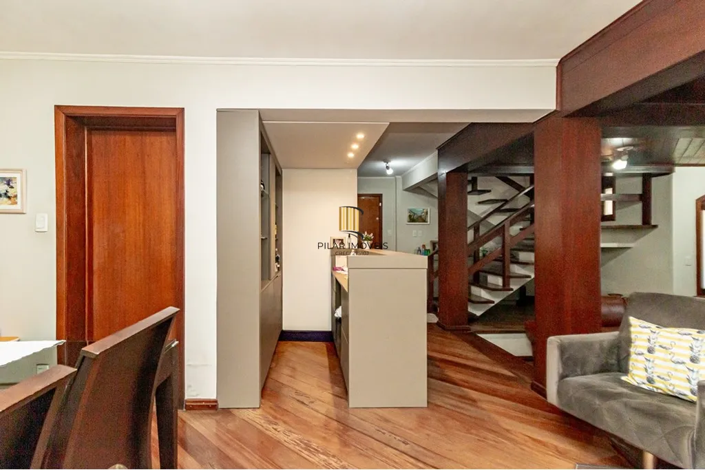 Casa 4 dormitórios no bairro Jardim Planalto