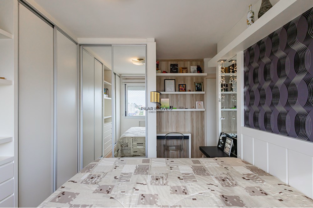 Apartamento 2 dormitórios no bairro Vila Ipiranga