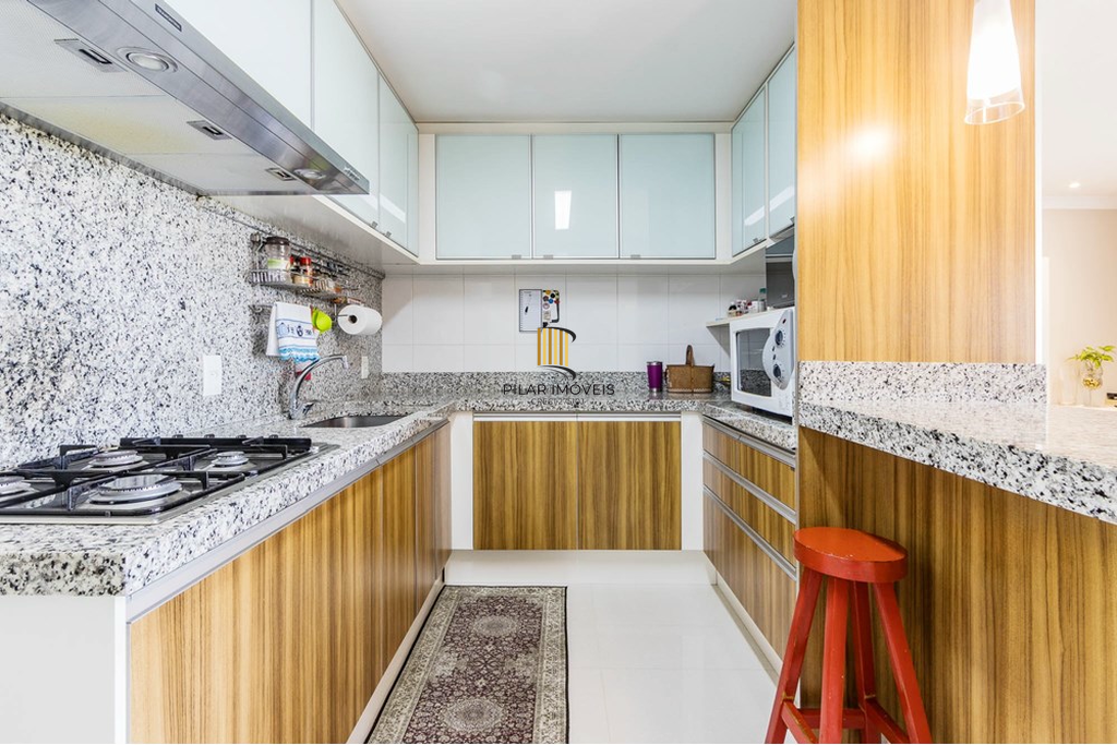 Apartamento 3 dormitórios no bairro Menino Deus