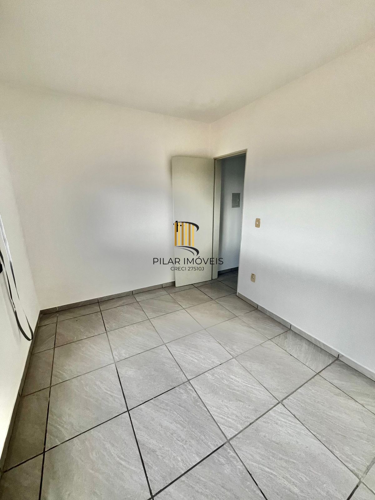 Apto 01 dormitório, no bairro Vila Jardim, com 39 m², vista definitiva, sol