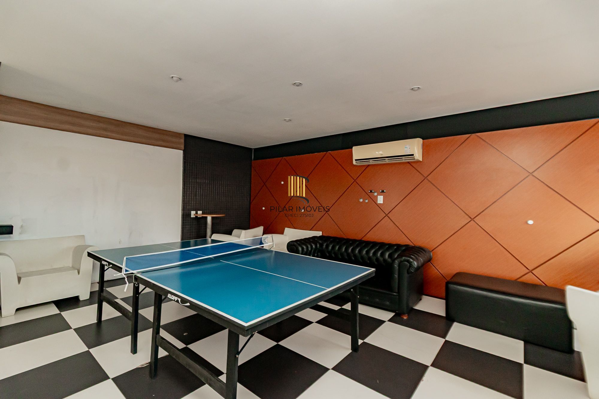 Apartamento 3 dormitórios, 2 banheiros, 1 vaga coberta e piscinas B. São Geraldo