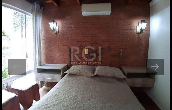 Casa para Venda - 209.54m², 3 dormitórios, sendo 1 suites, Ideal