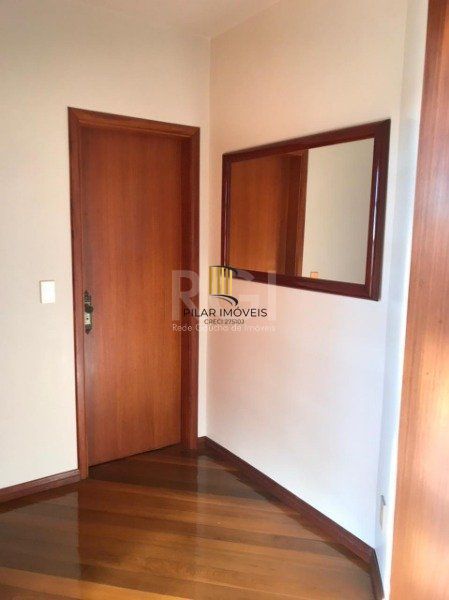 Casa para Venda - 390m², 3 dormitórios, sendo 1 suites, 4 vagas - Ouro Branco