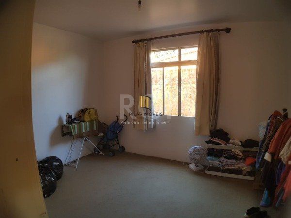 Casa para Venda - 252m², 3 dormitórios, 2 vagas - Belém Novo