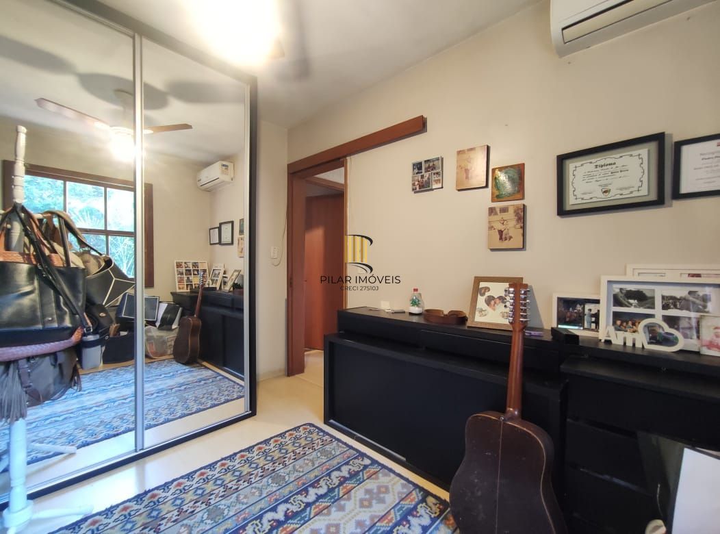 Casa Condomínio 2 dormitórios, vaga e infraestrutura, Bairro Lomba do Pinheiro