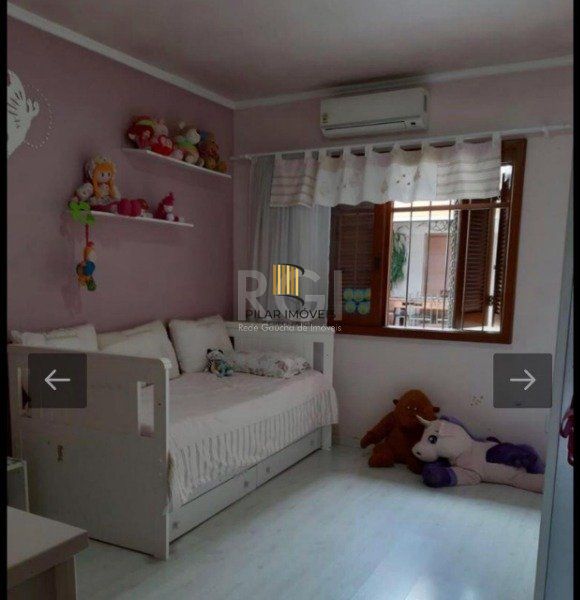Casa para Venda - 209.54m², 3 dormitórios, sendo 1 suites, Ideal