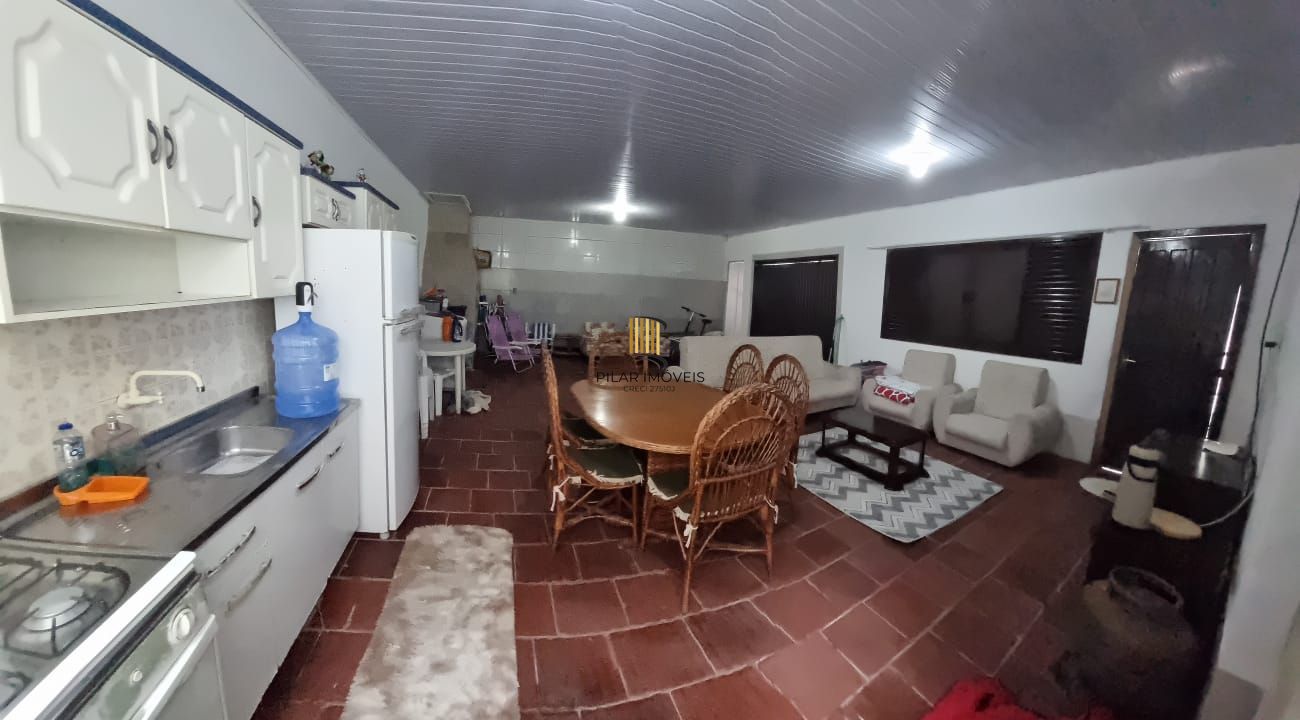 Casa / Sobrado 5 dormitórios 180 m², churrasqueiras 200 m/mar, Imbé