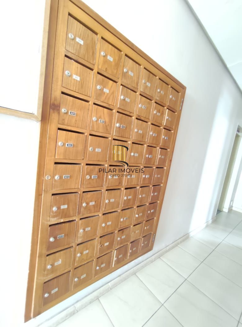 Apartamento 3 dormitórios, 1 suíte, salão de festas e 1 vaga no Bairro Sarandi.