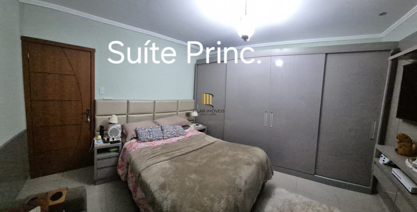 Casa 5 dorm. (2 s.) e anexo, 159 M², churrasqueiras, Piscina em Cachoeirinha.