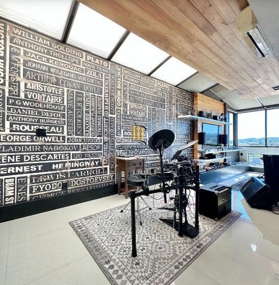 Cobertura 2 dormitórios, 218m², lareira, teto retrátil, Centro em Novo Hamburgo