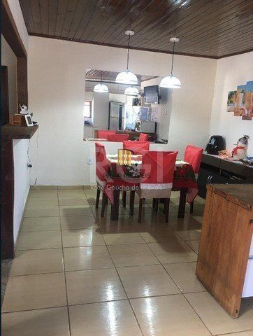 Casa para Venda - 142m², 3 dormitórios, sendo 1 suites, 2 vagas - Taruma