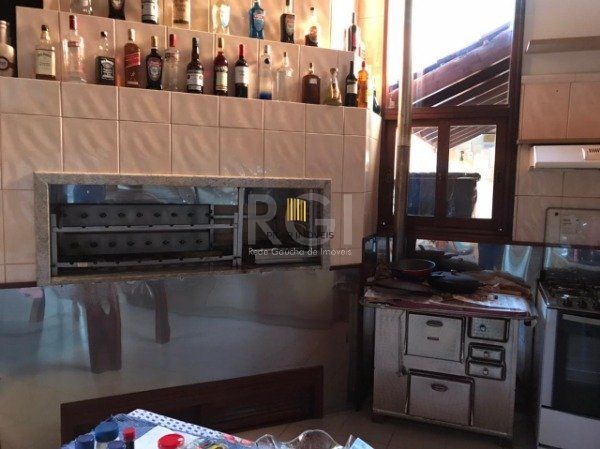 Casa para Venda - 390m², 3 dormitórios, sendo 1 suites, 4 vagas - Ouro Branco